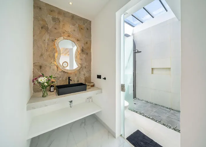 New 2br Private Pool In Cr1 Улувату